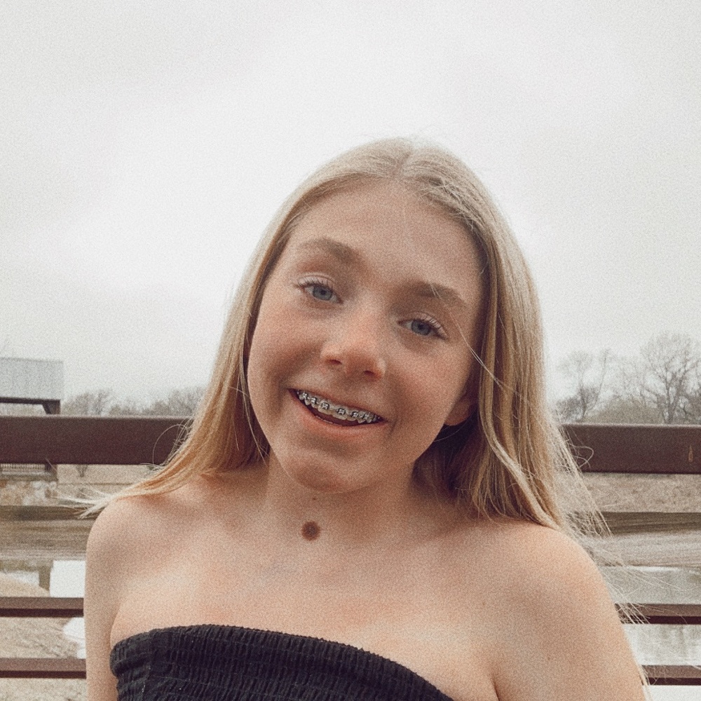 Meet your Posher, Abigail